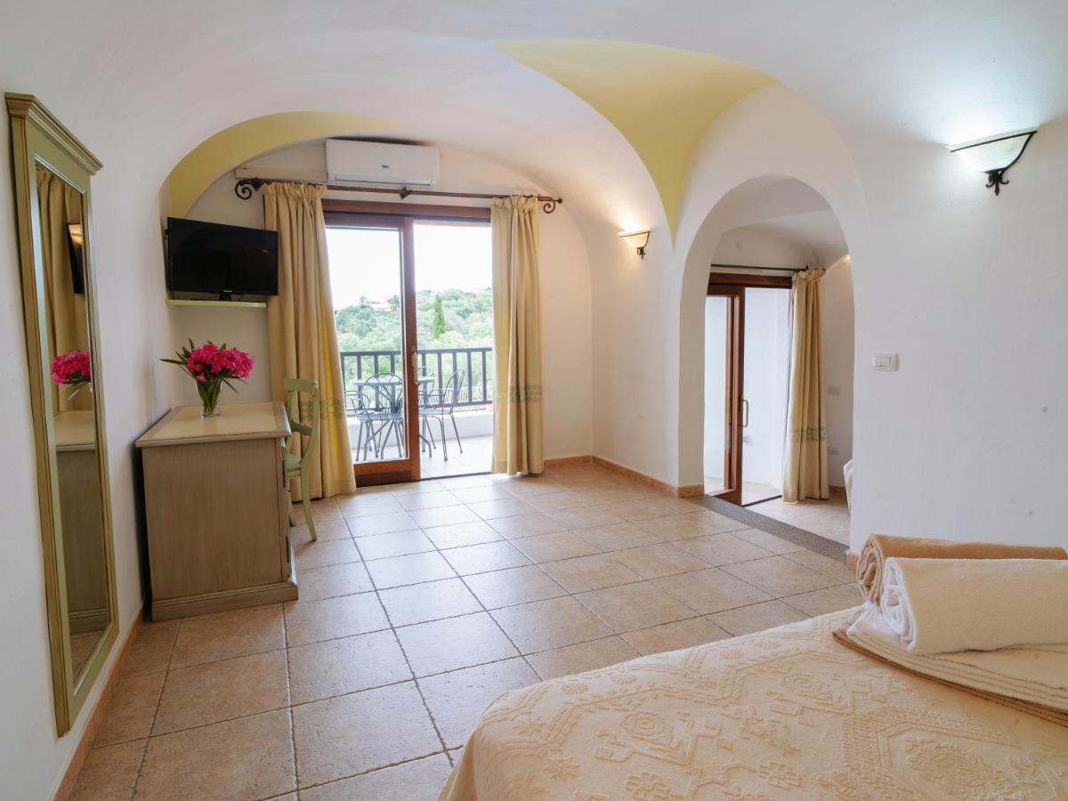 Hotel Pedra Santa Байя Сардиния Экстерьер фото