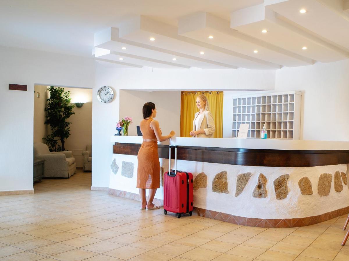 Hotel Pedra Santa Байя Сардиния Экстерьер фото