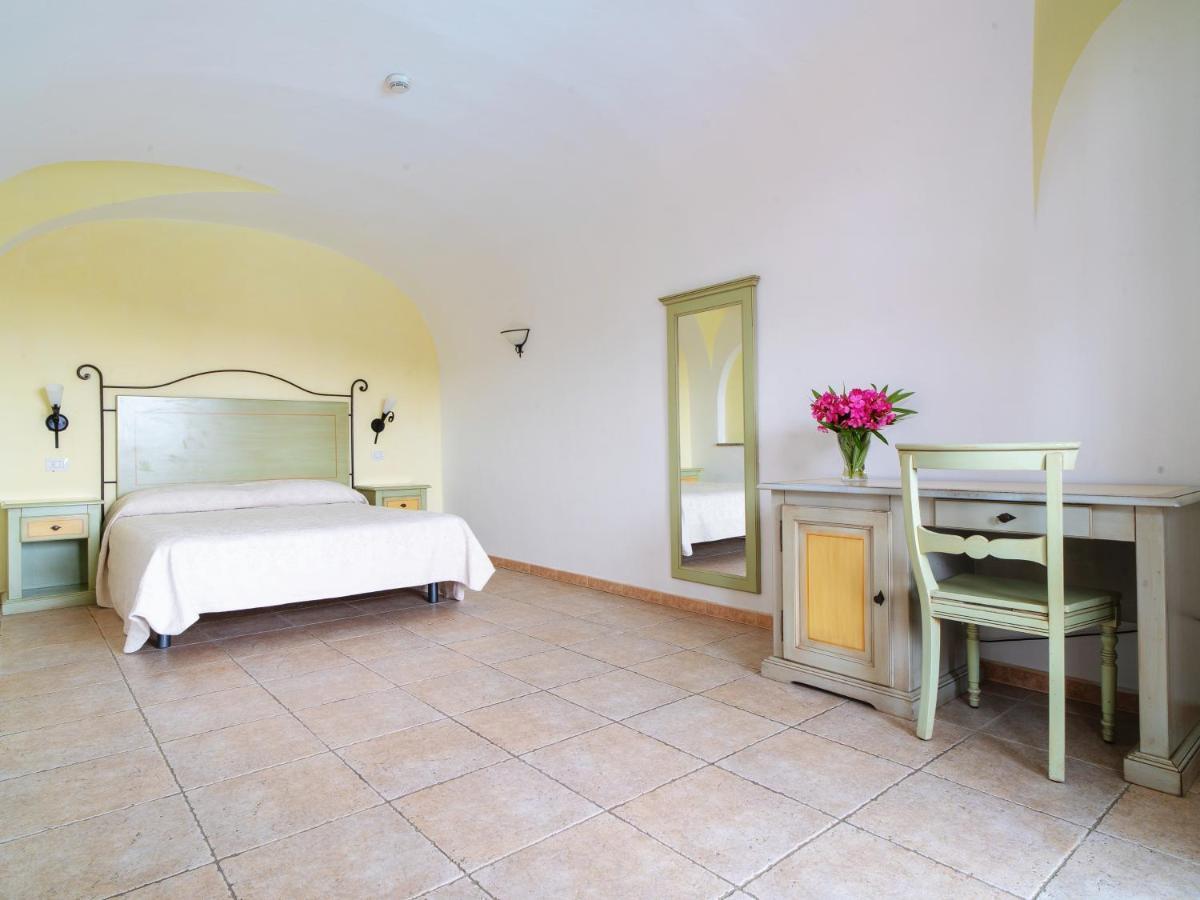 Hotel Pedra Santa Байя Сардиния Экстерьер фото