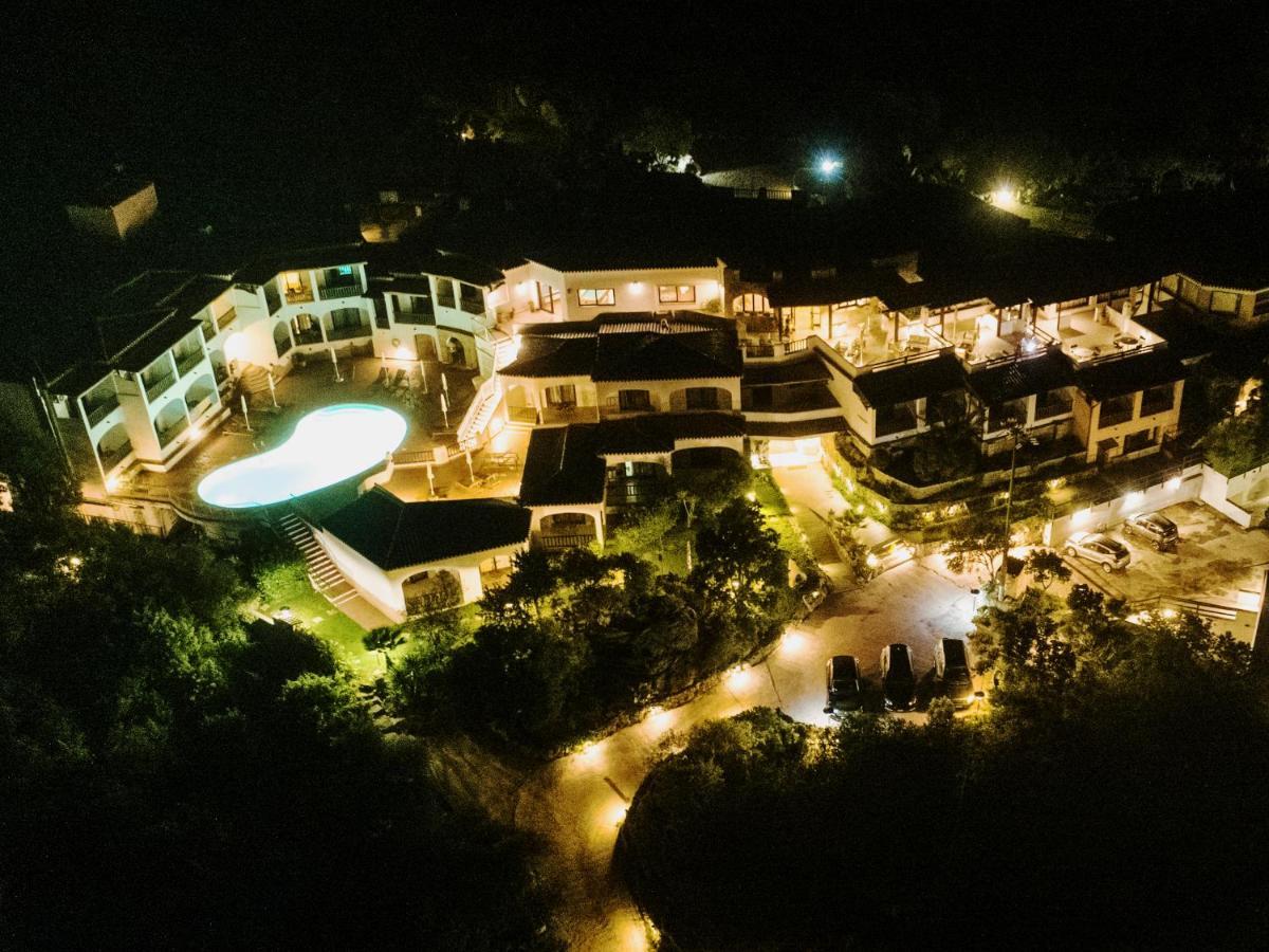 Hotel Pedra Santa Байя Сардиния Экстерьер фото